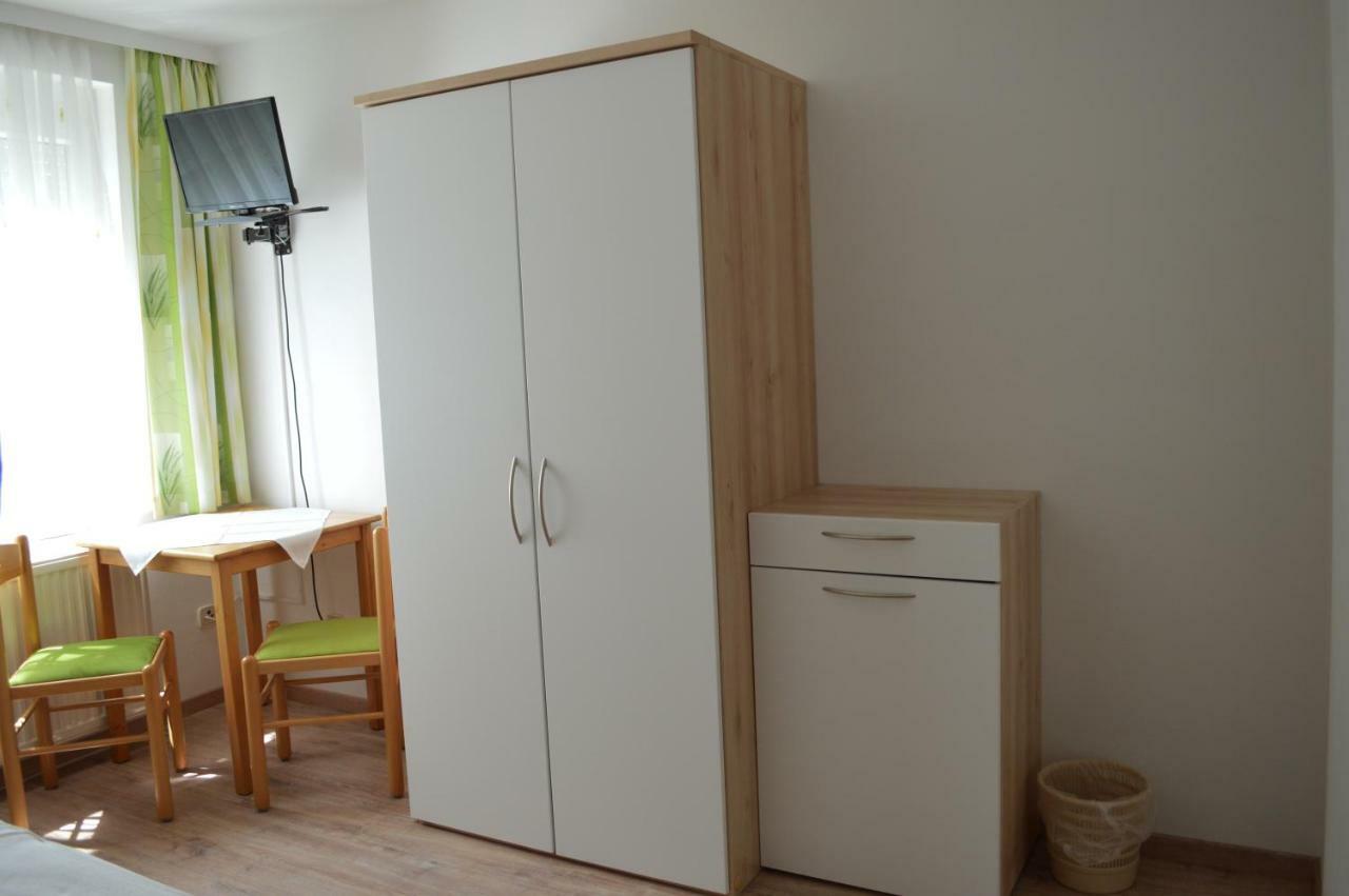 Fruehstueckspension Sterr Strebersdorf Екстер'єр фото